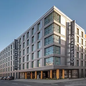 Courtyard By Marriott Hotel Colonia