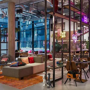 Moxy Frankfurt Center Hotel Fráncfort del Meno